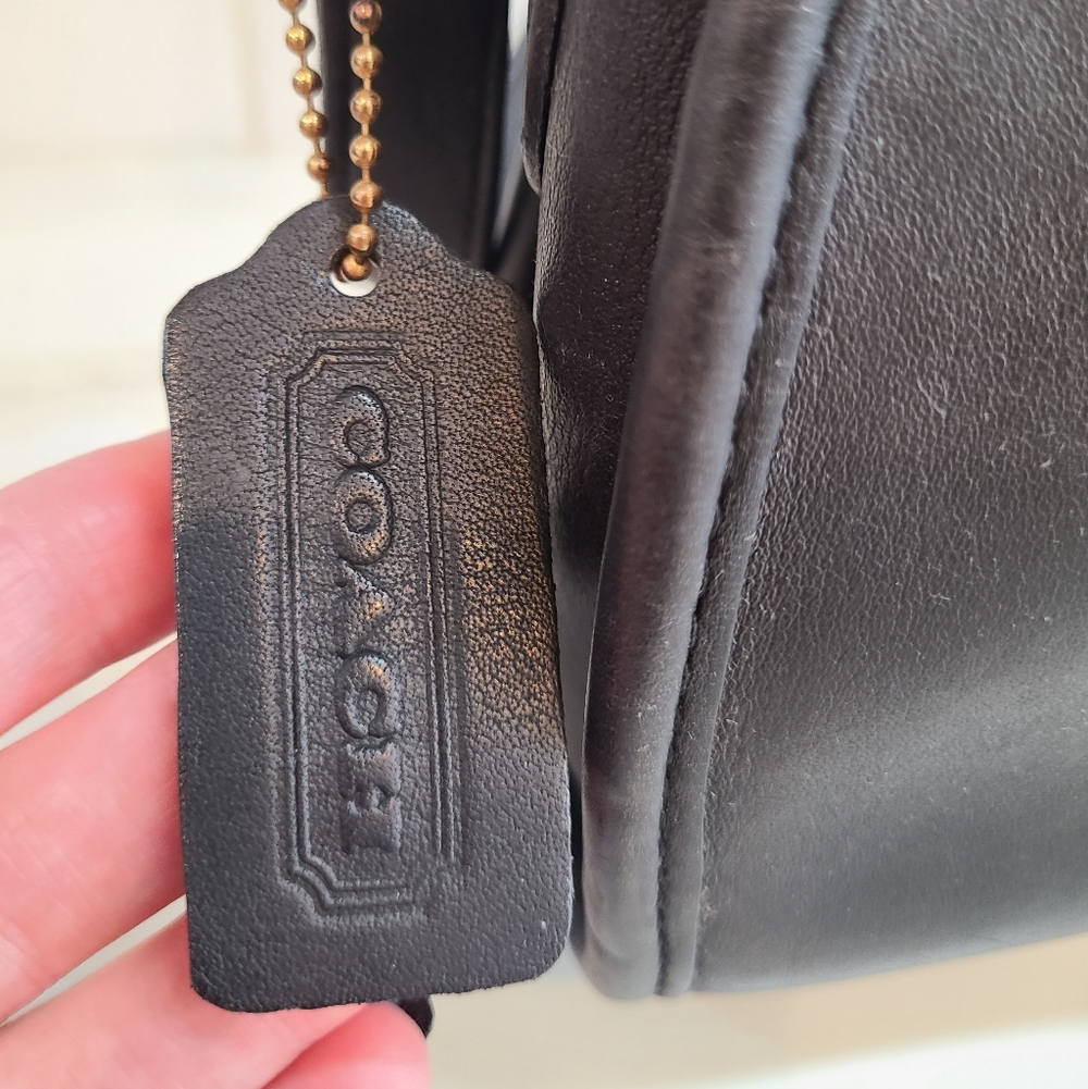 Coach Vintage 1988-93 Austin Black Leather Shoulder Bag 9909 - Picture 2 of 15